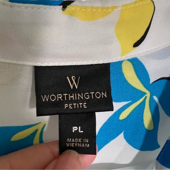 Worthington Button Down Blouse White Blue Floral PL - Picture 9 of 10